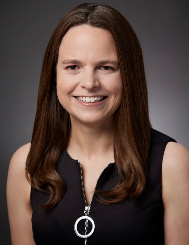 Headshot of Tracy Rattray, Licensed Grief Counselor and Certified End-of-Life Doula