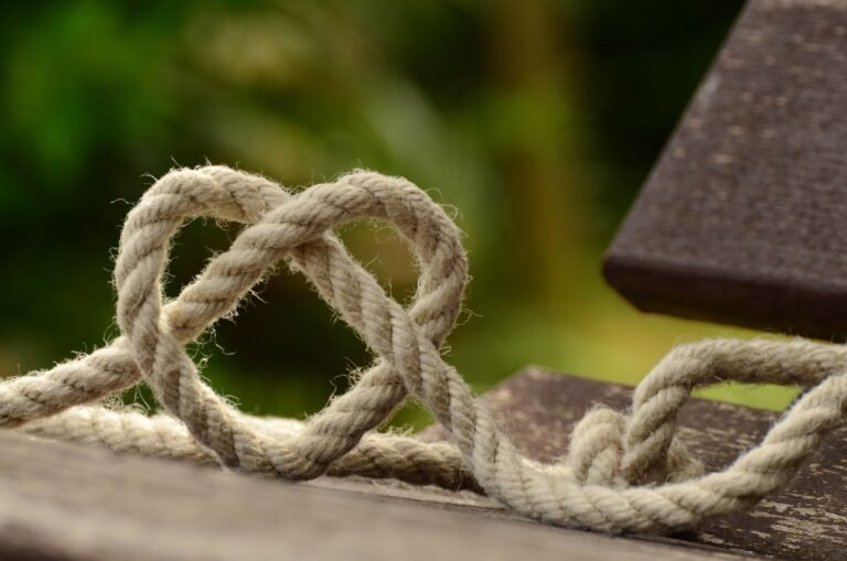 Loop of rope in the shape of a heart